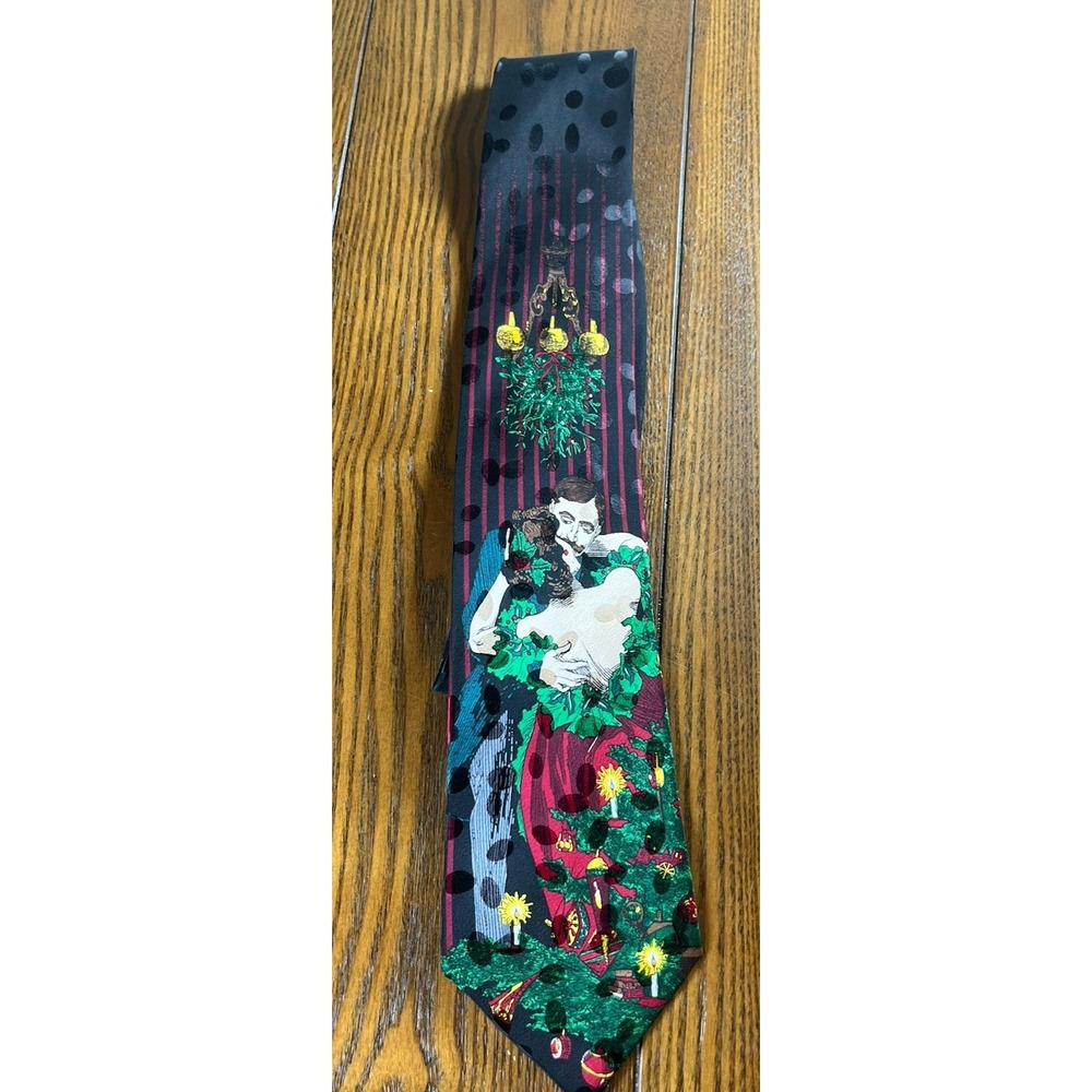 NEW Addiction 100% Silk Hand Made Christmas Couple Kissing Mistletoe Holiday Tie